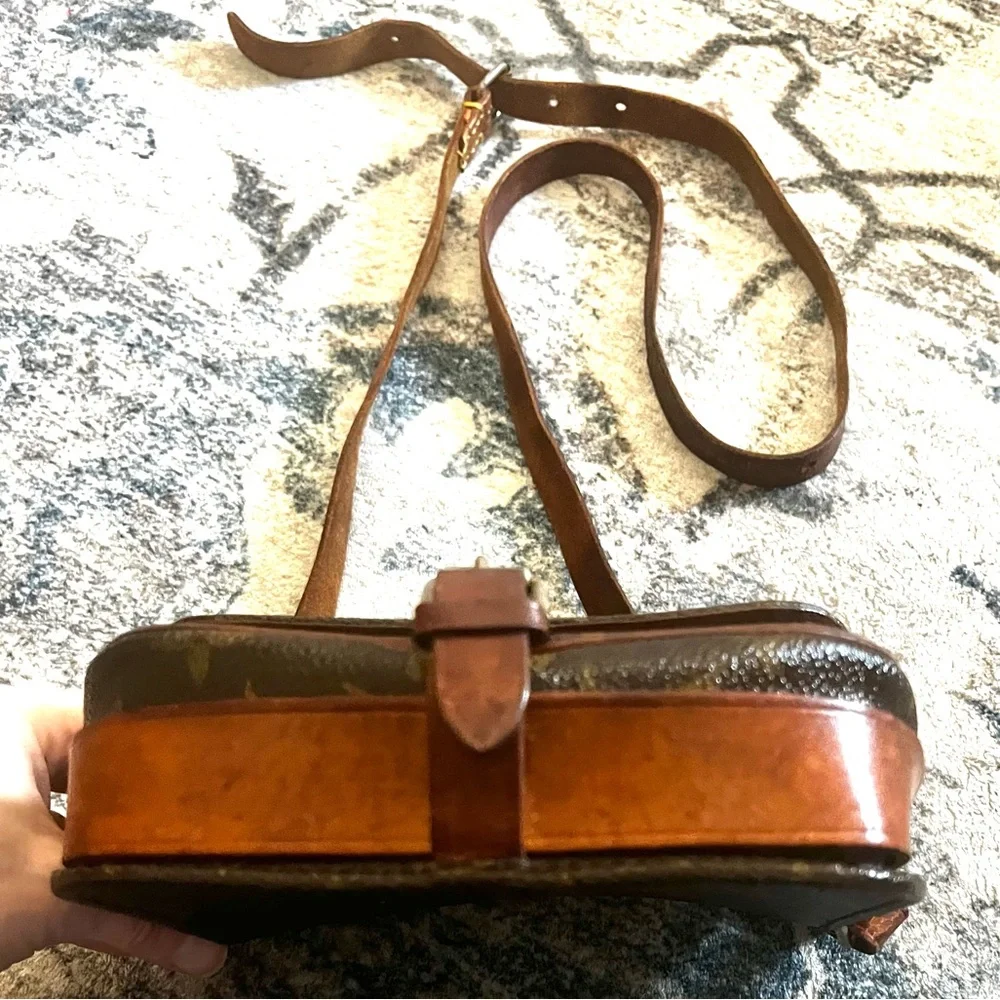 LOUIS VUITTON Vintage 1988 Monogram Canvas Cartouchiere PM Bag RARE 🔥 - Picture 5 of 7